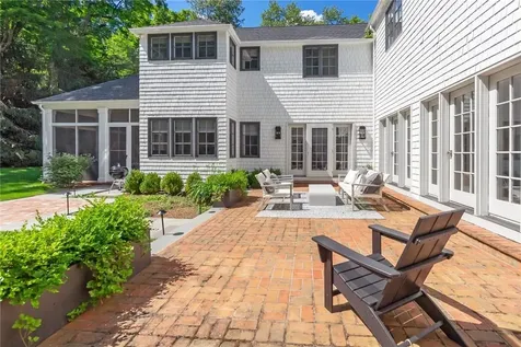 27 Petersville Road Mount Kisco NY 10549