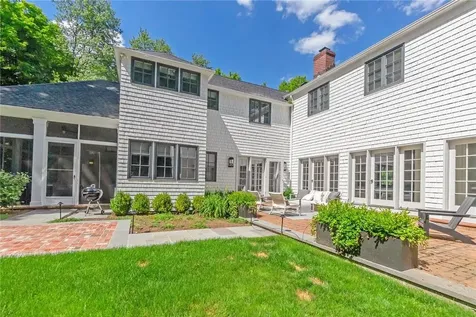 27 Petersville Road Mount Kisco NY 10549