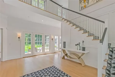 27 Petersville Road Mount Kisco NY 10549