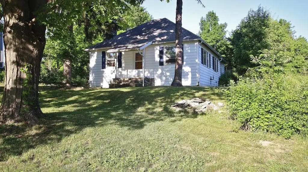 88 North Road Highland NY 12528
