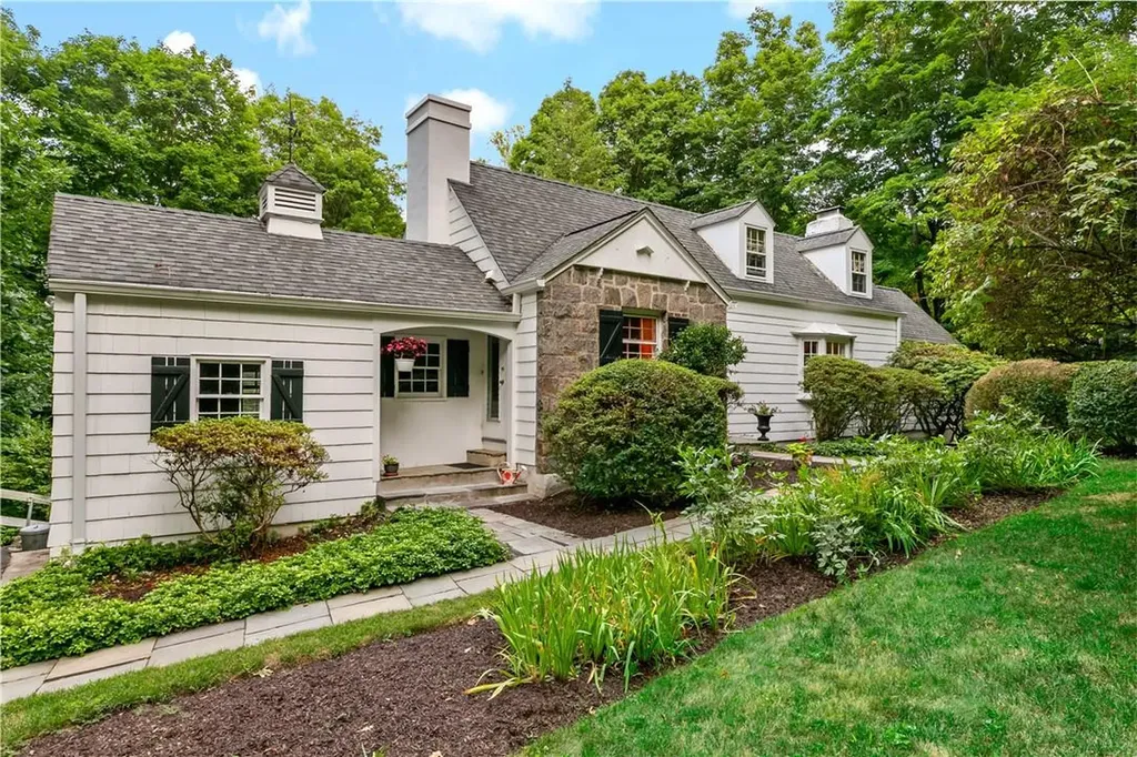 29 Deepwood Drive Chappaqua NY 10514