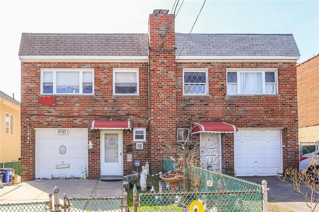 3537 Ropes Avenue Bronx NY 10475
