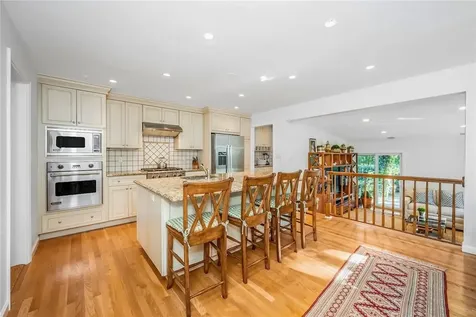 3 Hickory Hill Road Eastchester NY 10709