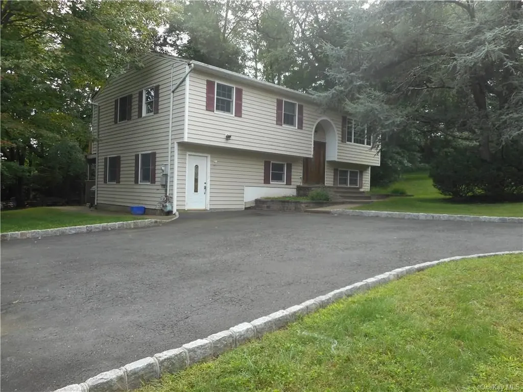 3 Chaparral Road Nanuet NY 10954