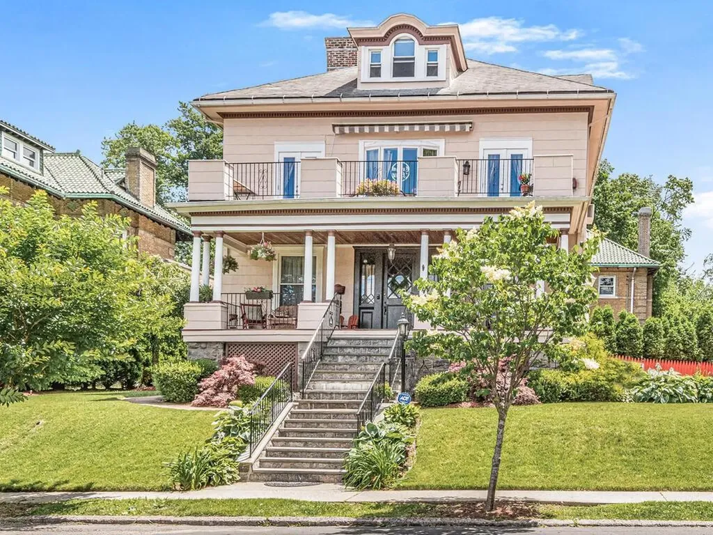 116 Sunnyside Drive Yonkers NY 10705