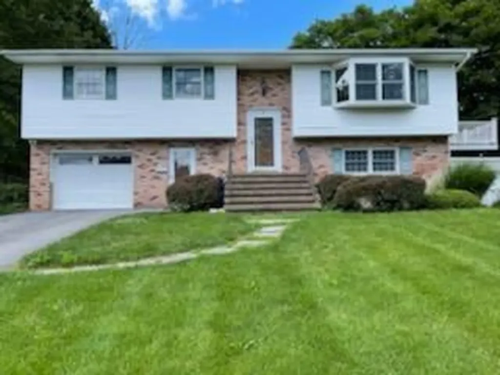 8 Crescent Drive Goshen NY 10924