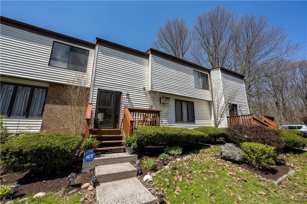 3 Hook Road Poughkeepsie NY 12601