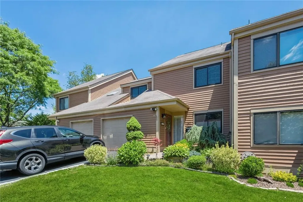 147 Brush Hollow Crescent Rye Brook NY 10573