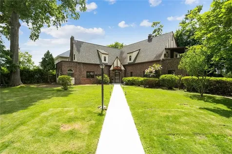 544 E Lincoln Avenue Mount Vernon NY 10552