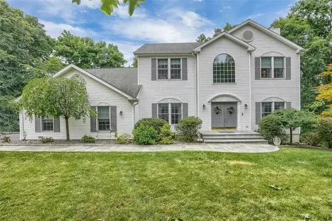 10 Valerie Court Buchanan NY 10511