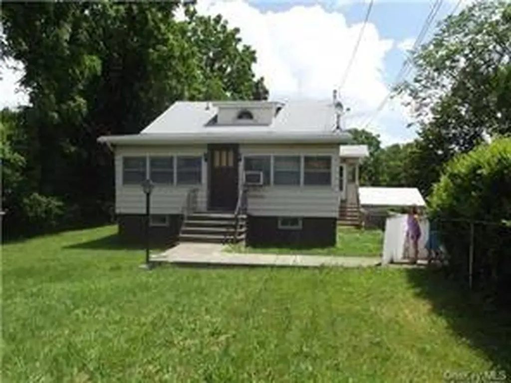 2370 State Route 32 New Windsor NY 12553