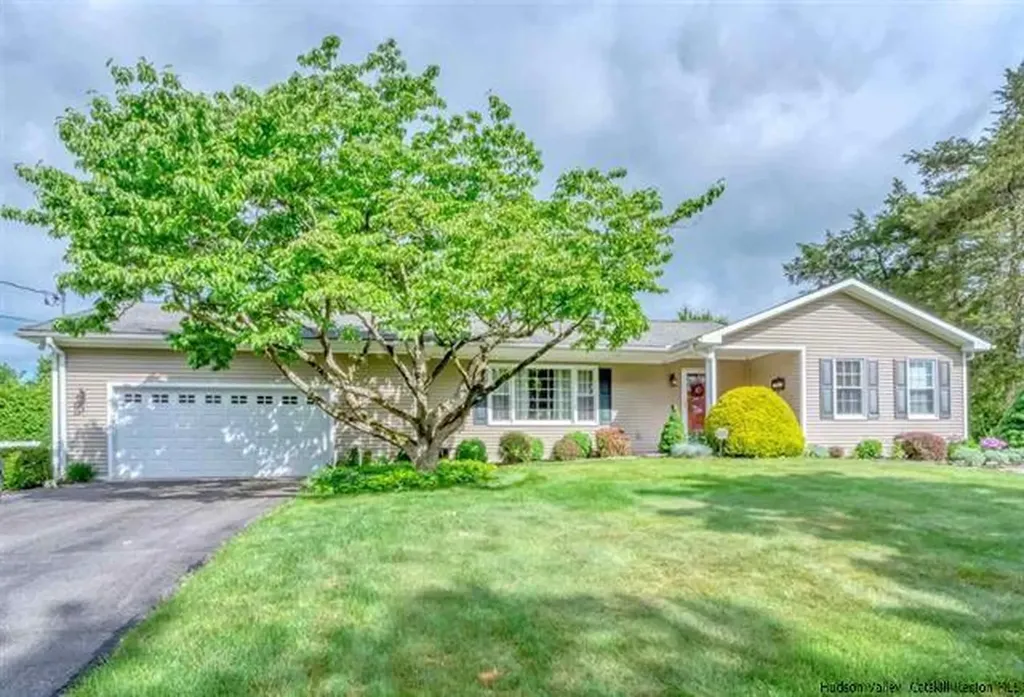 12 Lainey Lane Kingston NY 12401