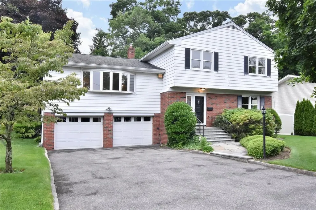 75 Maria Lane Yonkers NY 10710