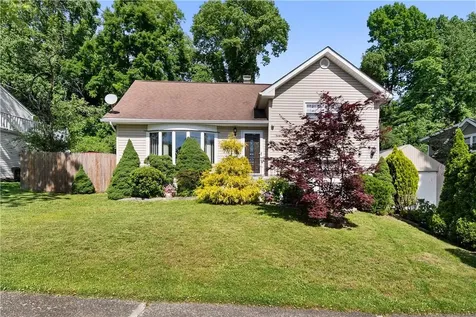 186 Pembrook Drive Yonkers NY 10710
