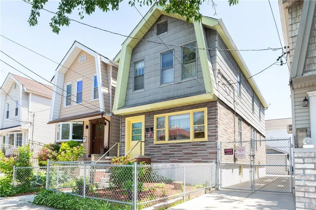 2452 Glebe Avenue Bronx NY 10461