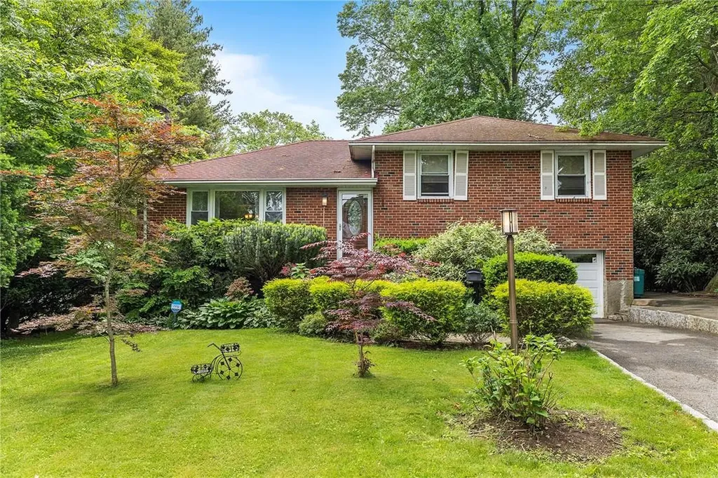304 Grandview Boulevard Yonkers NY 10710
