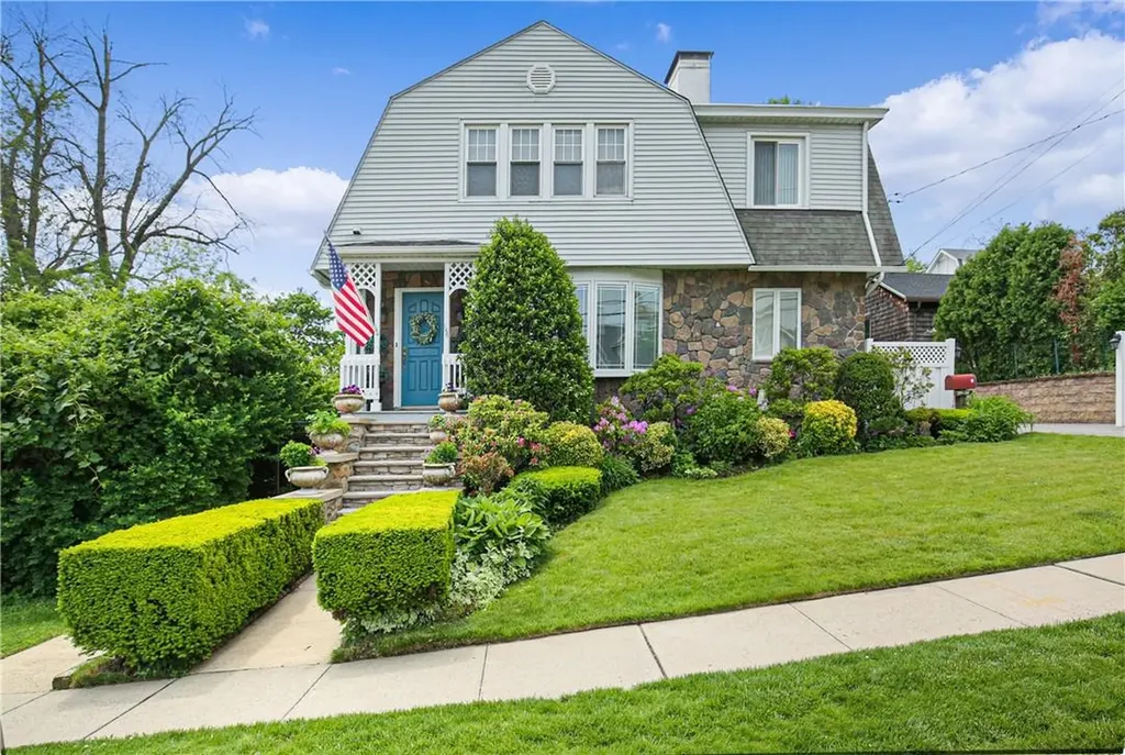 144 Mayflower Avenue New Rochelle NY 10801