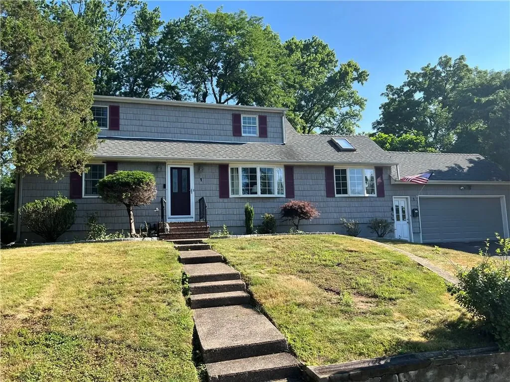 1 Spruce Lane West Nyack NY 10994