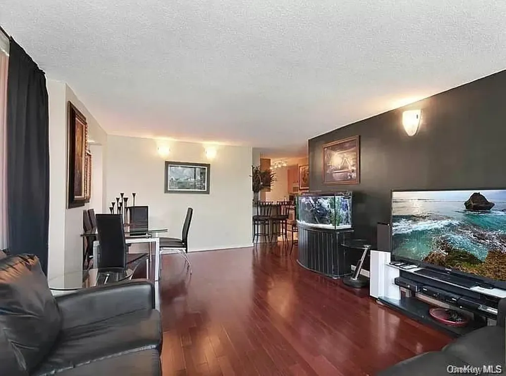 2287 Johnson Avenue Bronx NY 10463