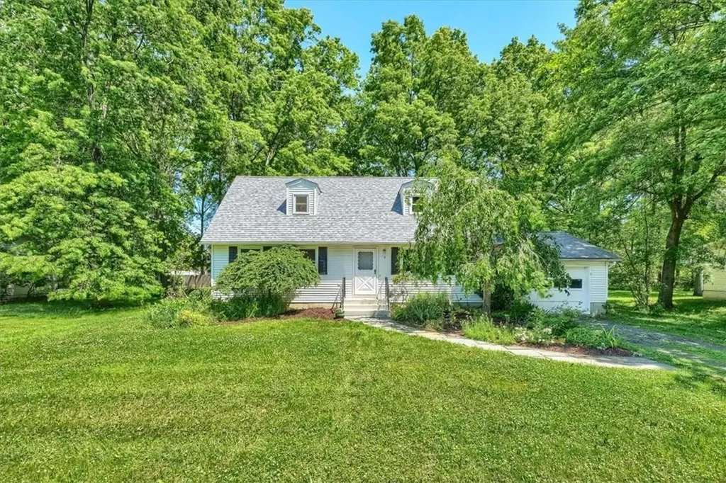 9 Memorial Drive Tivoli NY 12583