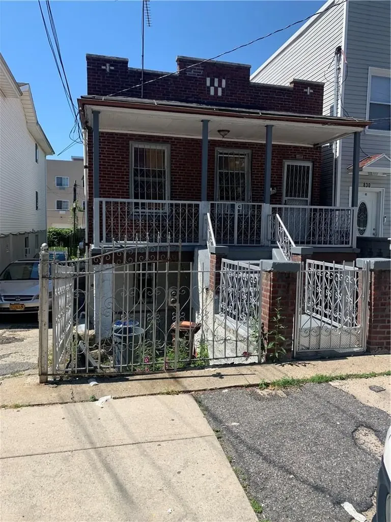 832 E 227th Street Bronx NY 10466
