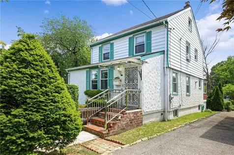 2 W 7th Street Mount Vernon NY 10550