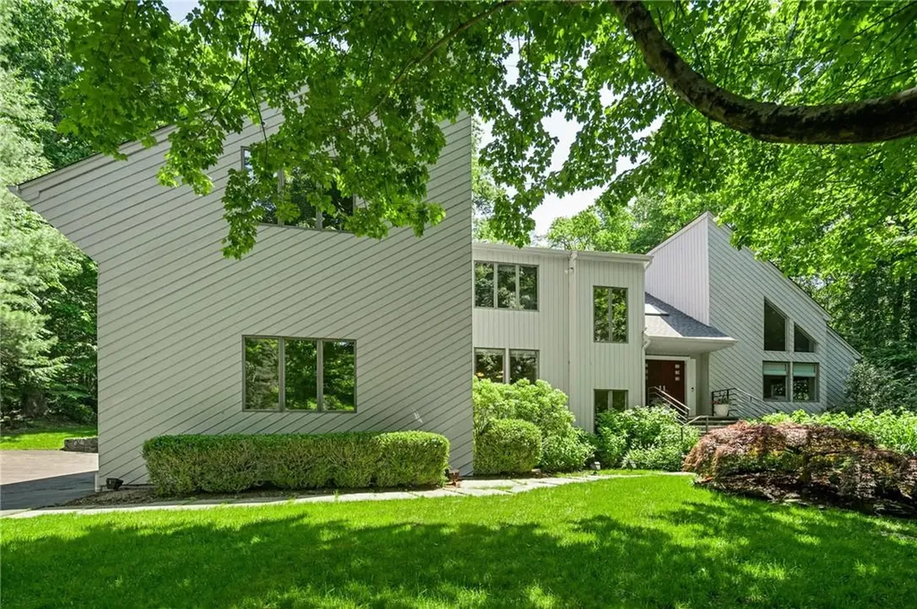 45 Pheasant Run Road Pleasantville NY 10570