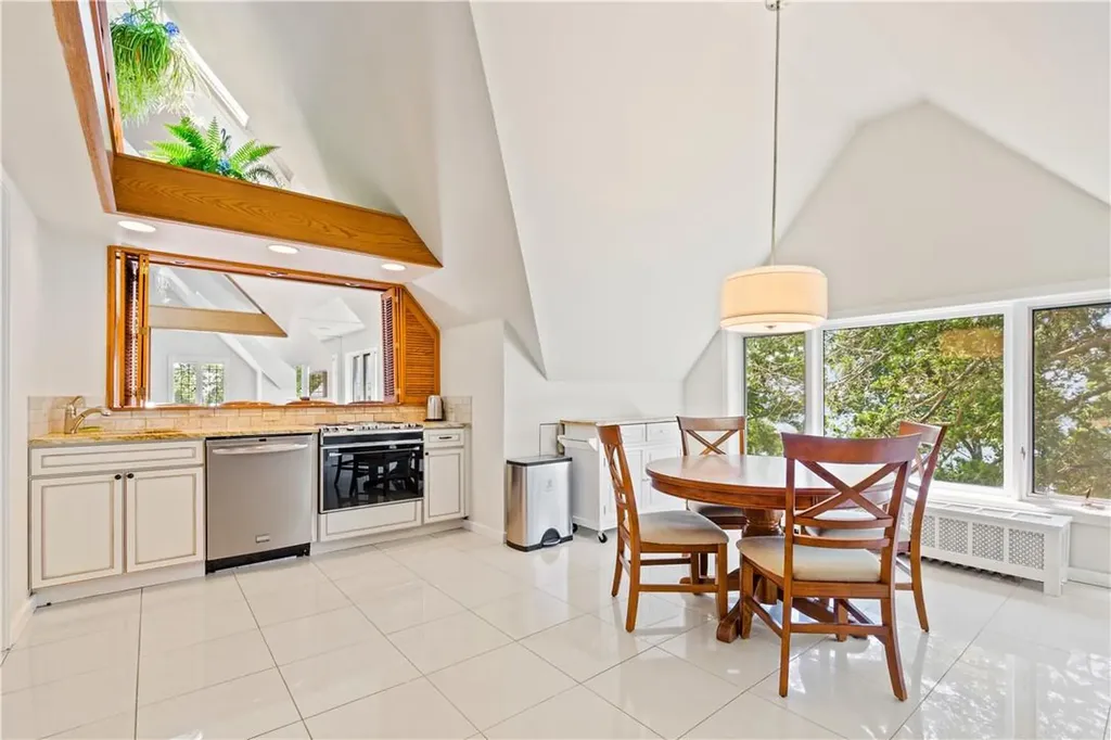 6 Shore Road Rye NY 10580