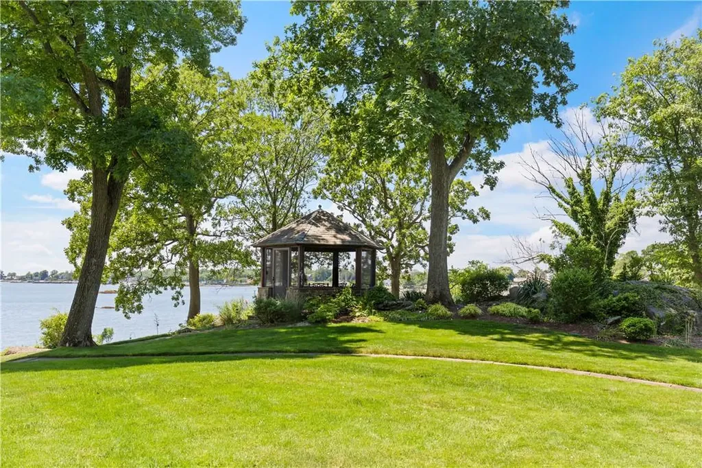 6 Shore Road Rye NY 10580