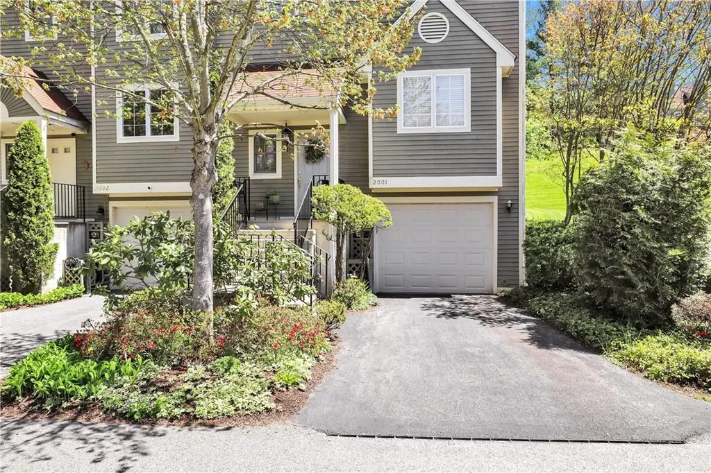 2001 Regent Drive Mount Kisco NY 10549