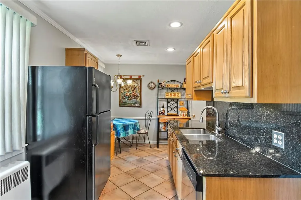 6 Osage Drive E Ossining NY 10562