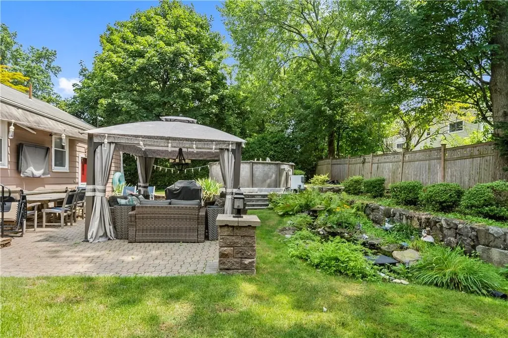 6 Osage Drive E Ossining NY 10562