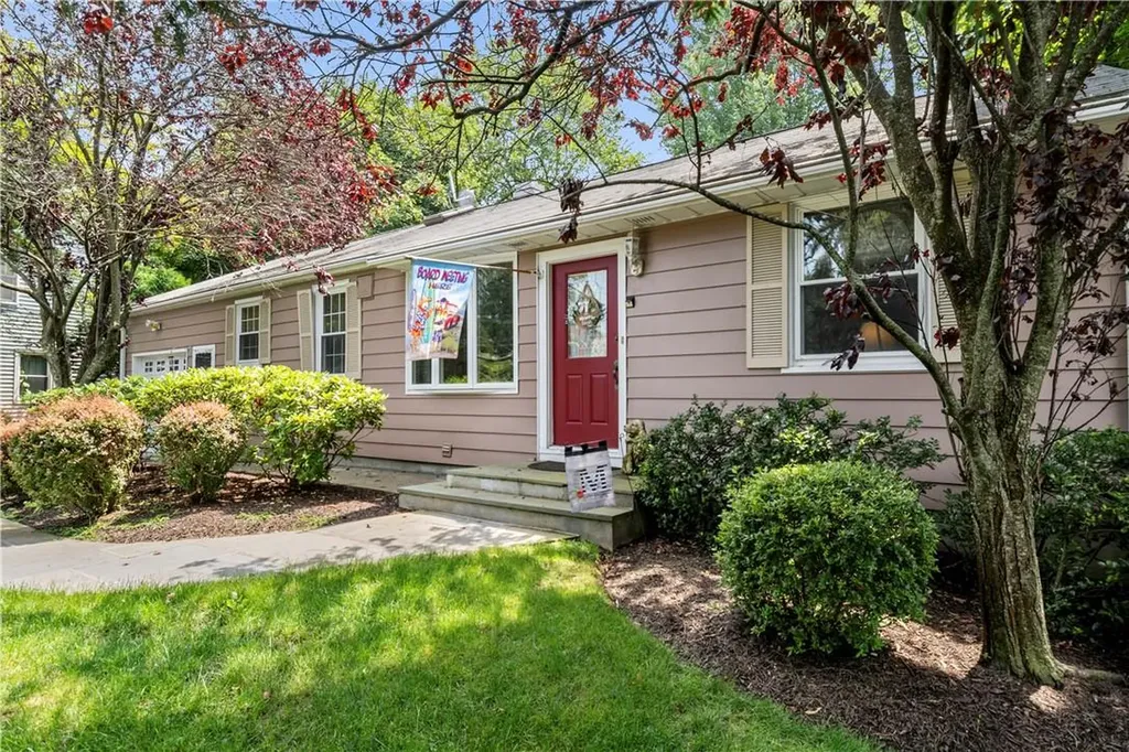6 Osage Drive E Ossining NY 10562