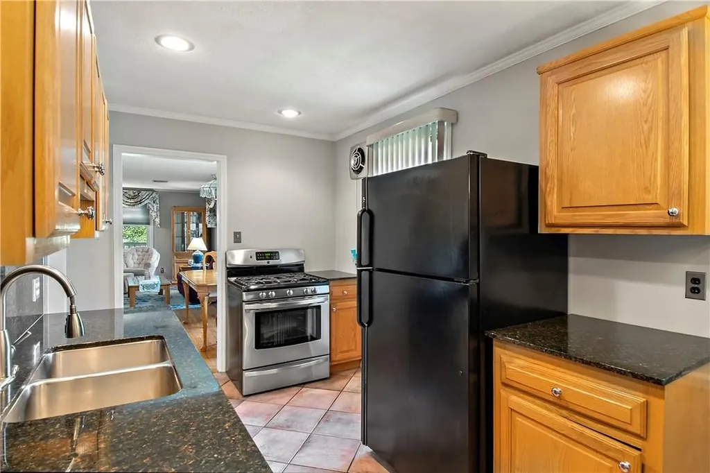 6 Osage Drive E Ossining NY 10562