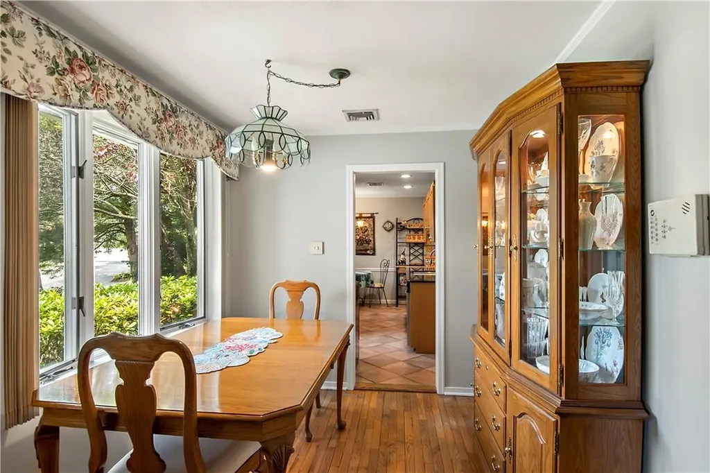 6 Osage Drive E Ossining NY 10562
