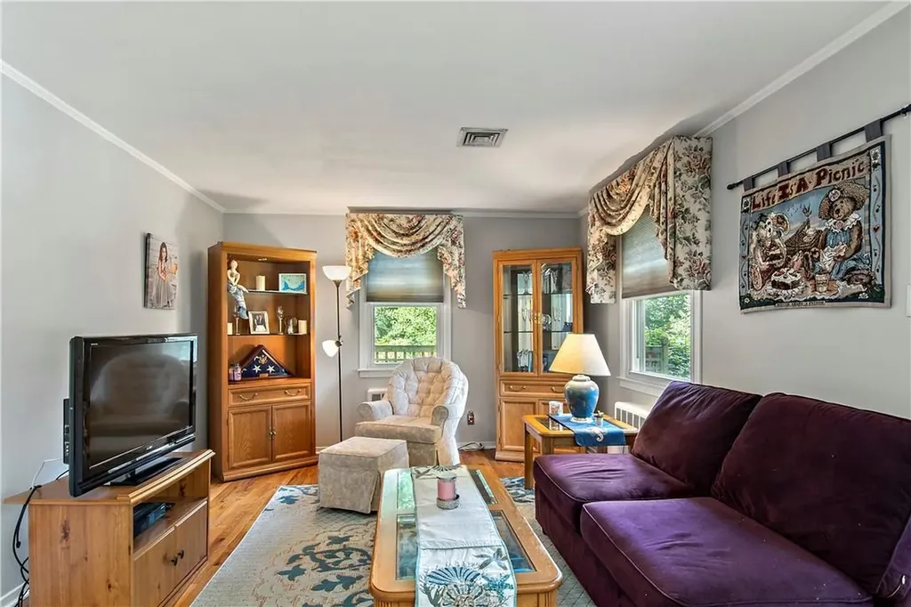 6 Osage Drive E Ossining NY 10562