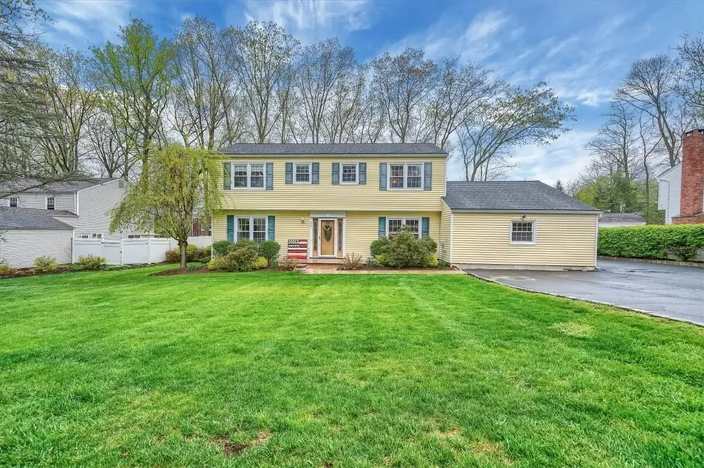 30 Yorkshire Drive Suffern NY 10901