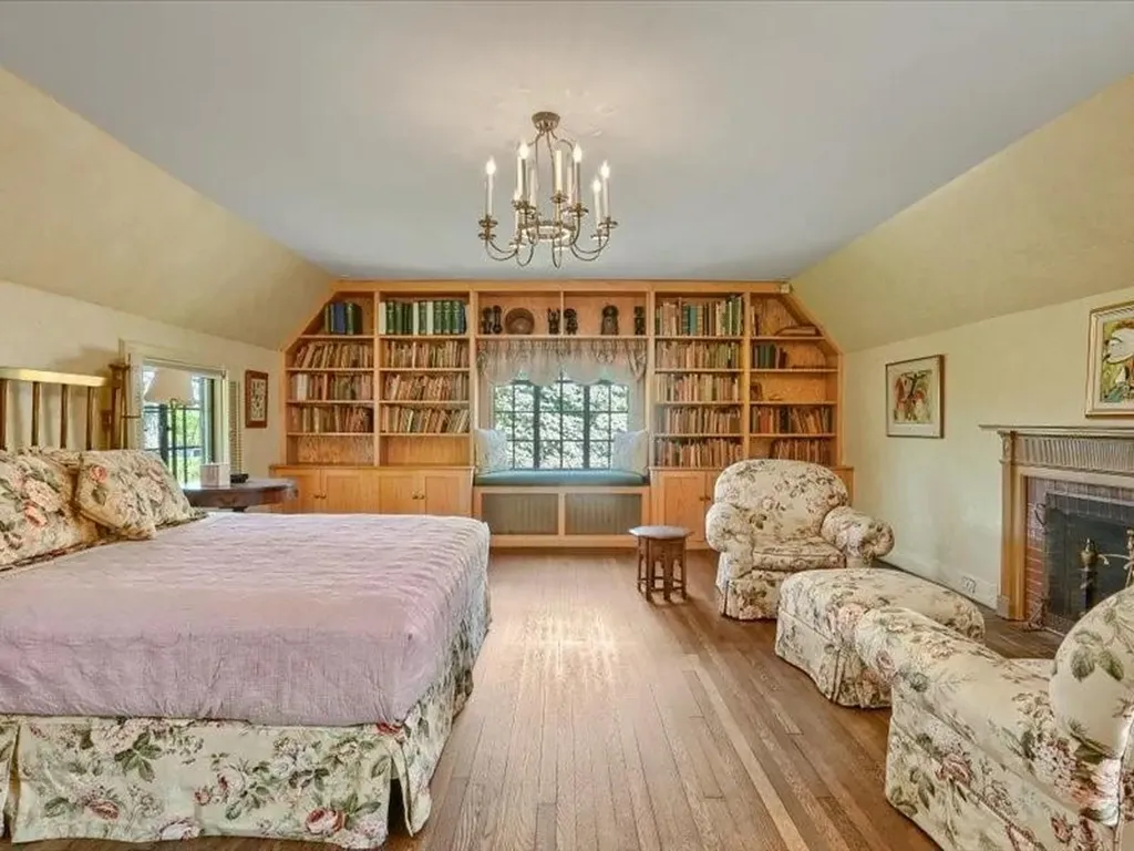 4 Glendon Circle White Plains NY 10605