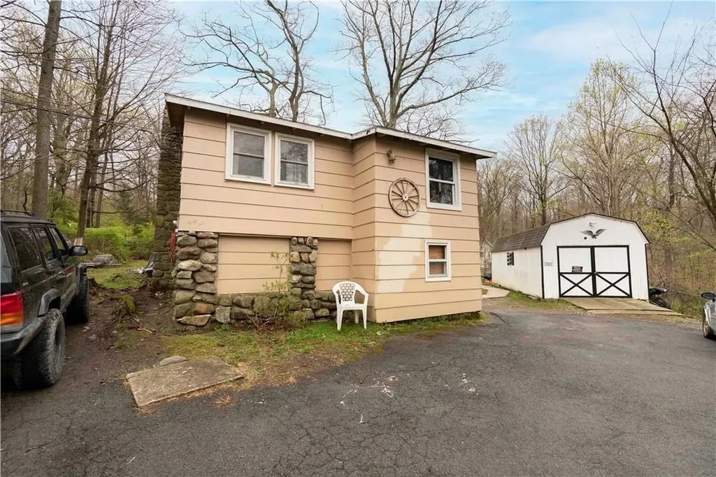 61 Orchard Trail Monroe NY 10950