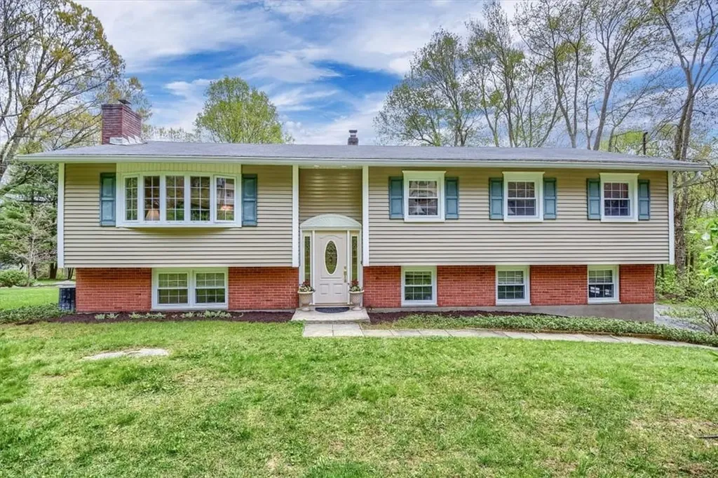 117 Macgregor Drive Mahopac NY 10541