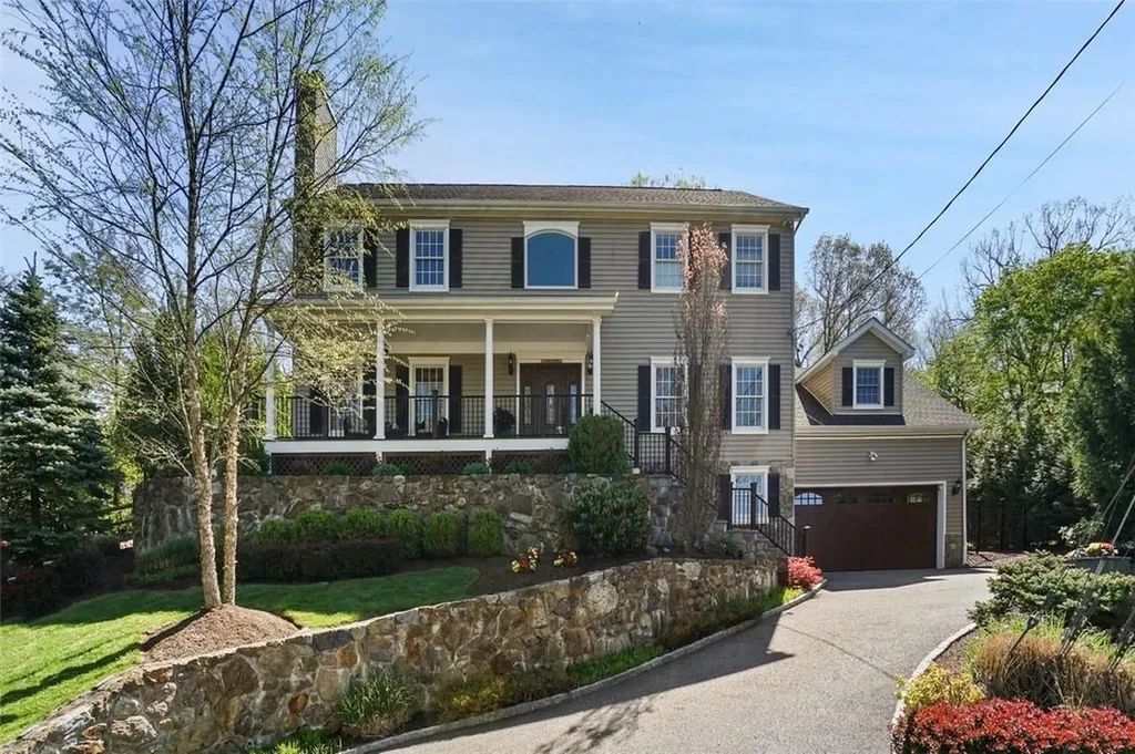 235 Lake Shore Drive Pleasantville NY 10570