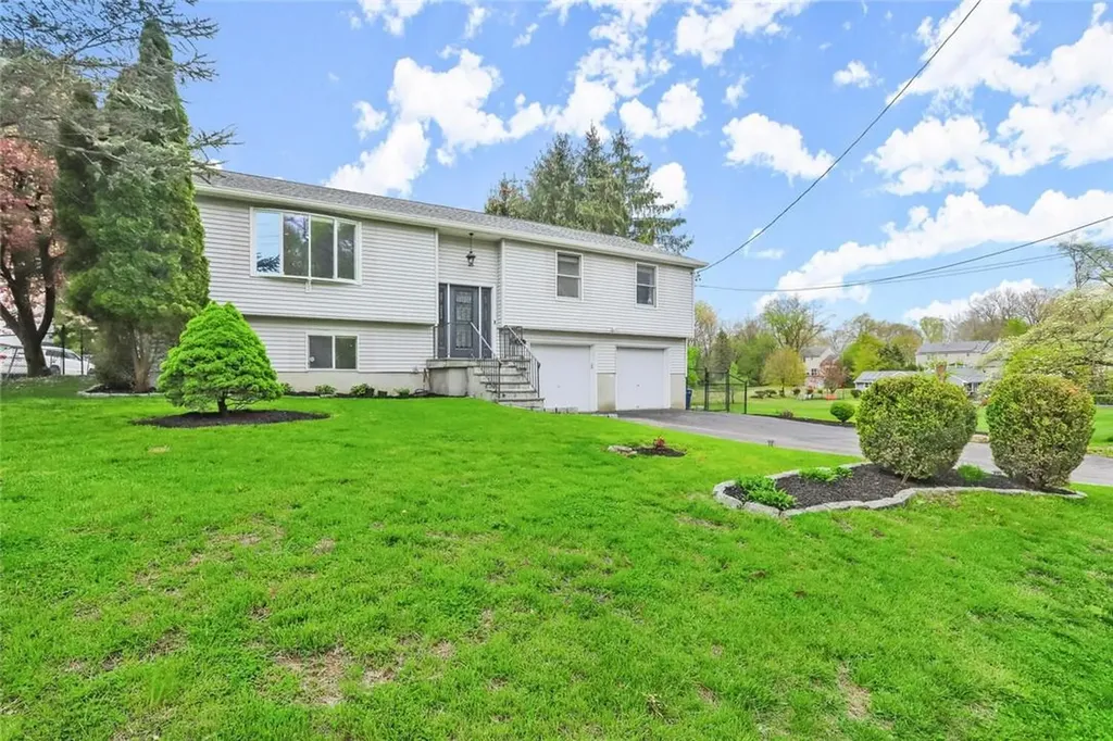 140 Tate Avenue Buchanan NY 10511