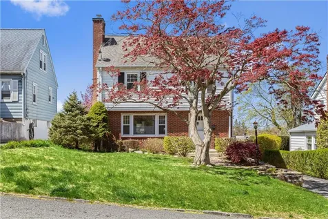 47 Mount Morris Avenue White Plains NY 10604