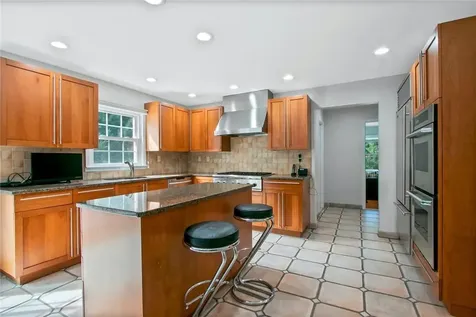 353 Pleasant Hill Drive New City NY 10956