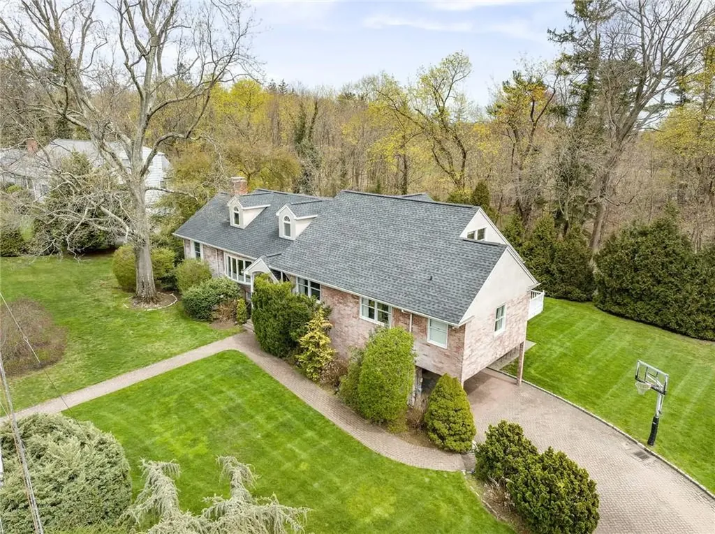 22 Bardion Lane Harrison NY 10528