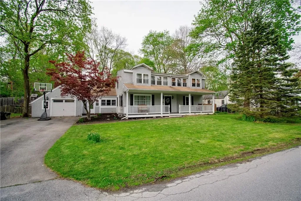 19 Orchard Park Poughkeepsie NY 12603