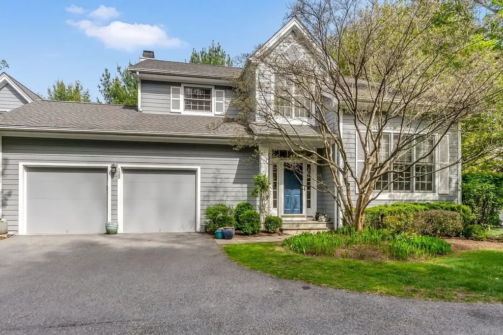 129 Ruxton Road Mount Kisco NY 10549