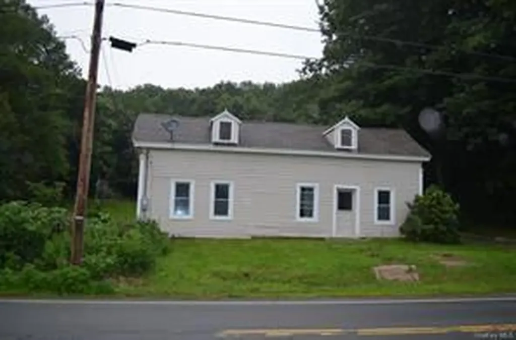 2453 State Route 209 Wurtsboro NY 12790