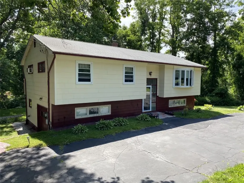 67 Albion Oval Mahopac NY 10541