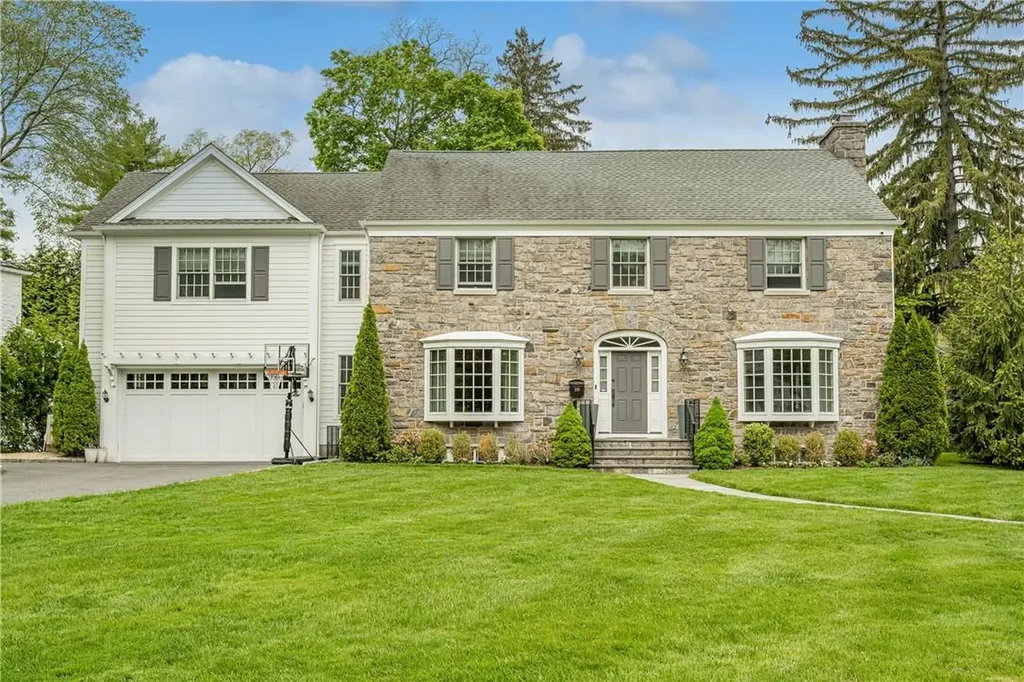 239 Fox Meadow Road Scarsdale NY 10583